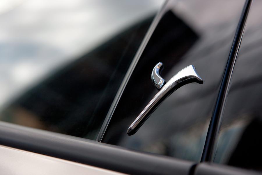  Chrysler Ypsilon 2011 года  (фото 20 из 50)